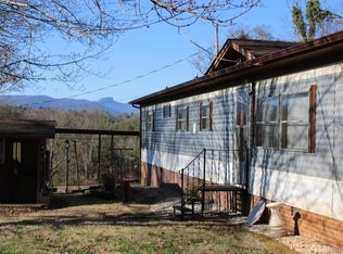 1554 Sam Mull Dr, Morganton, NC 28655
