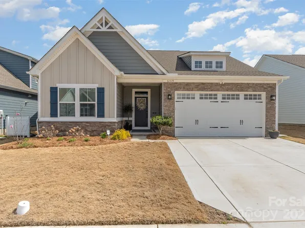 6419 Cambridge Dr, Harrisburg, NC 28075