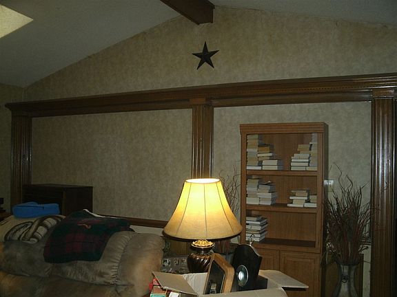 4th image of 5005 Lionel Ave