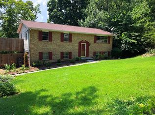 2313 Black Bear Rd, Knoxville, TN 37923