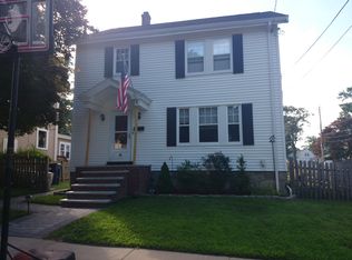 40 Brier Rd, West Roxbury, MA 02132