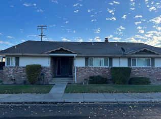 2102 College Ave, Modesto, CA 95350