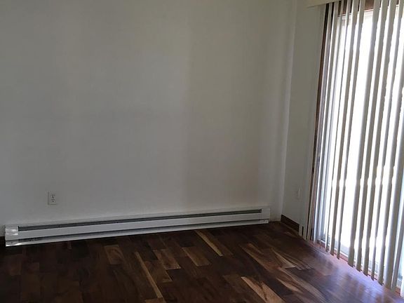 2nd image of 1747 Oakdale Ave APT 11