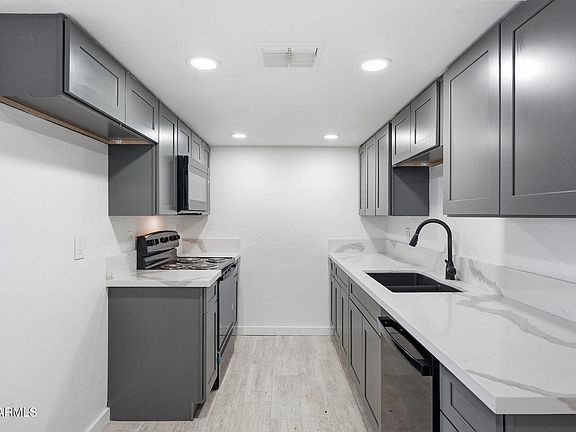 3rd image of 19208 N 5TH Avenue