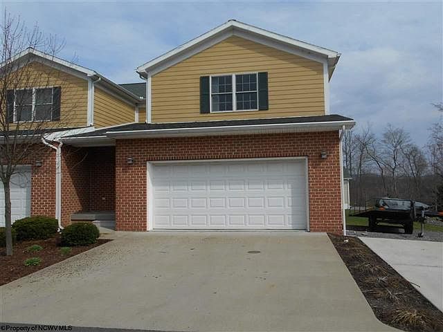 1st image of 109 Mimosa Ln