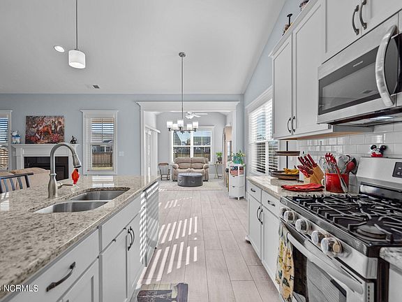 4th image of 5925 Appomattox Drive