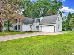 1117 W Deerbrook Dr, Peoria, IL 61615