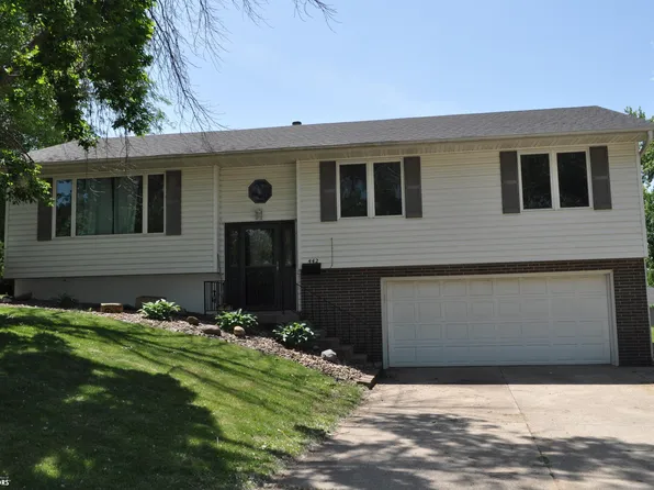 442 Westgate Rd, Carroll, IA 51401