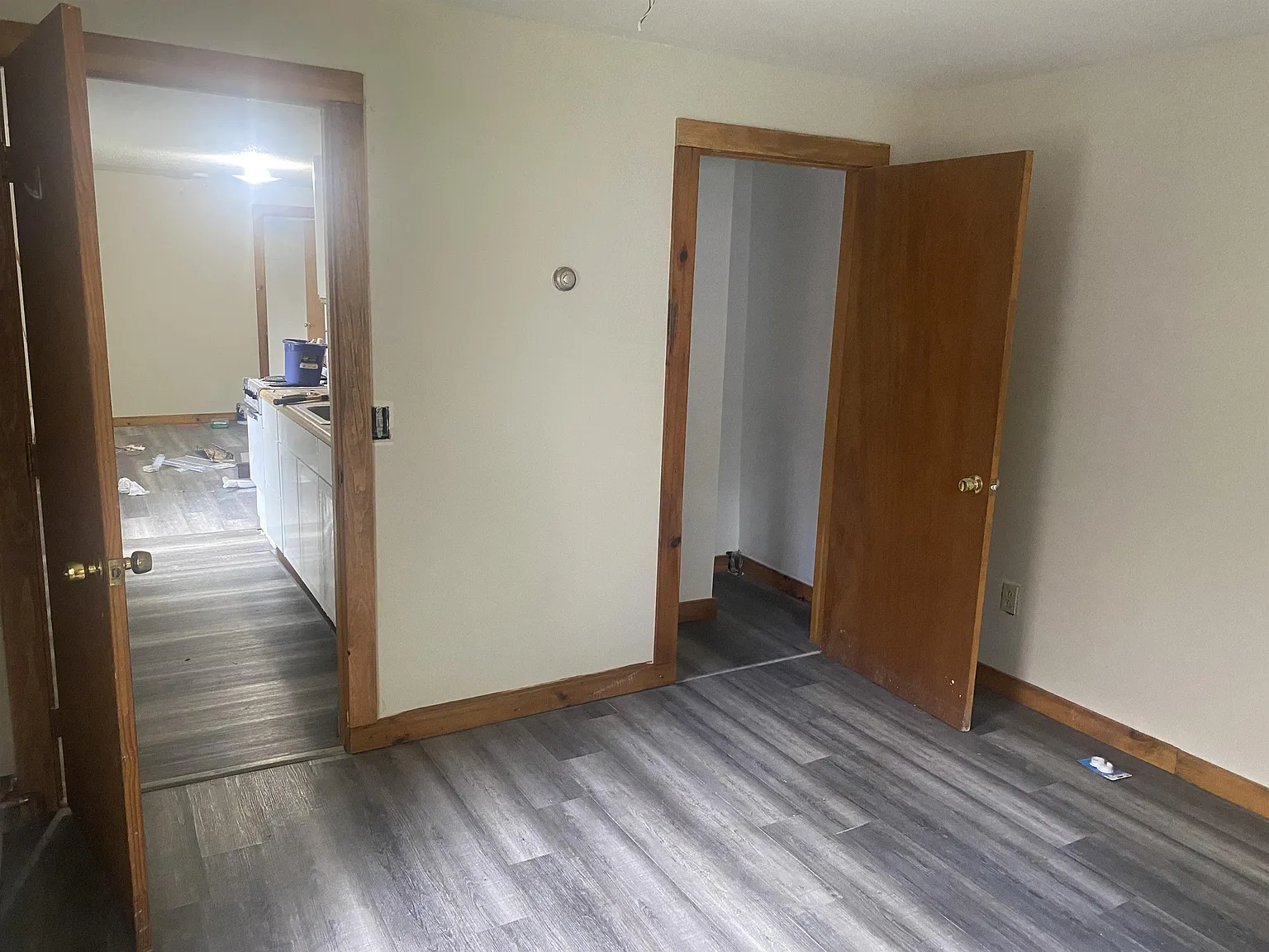 Jeffersonville - 197-102 — Photo 2