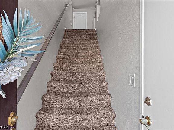 4th image of 5455 Cardinal Ridge Ct Unit 202