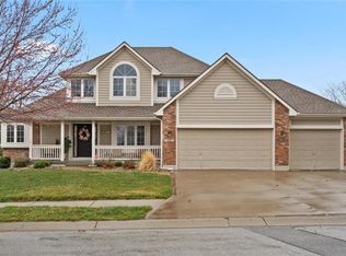 3011 SW Shrout Creek Dr, Blue Springs, MO 64015