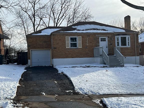 2nd image of 3224 Buell Ave