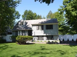 61 Knickerbocker Rd, Demarest, NJ 07627