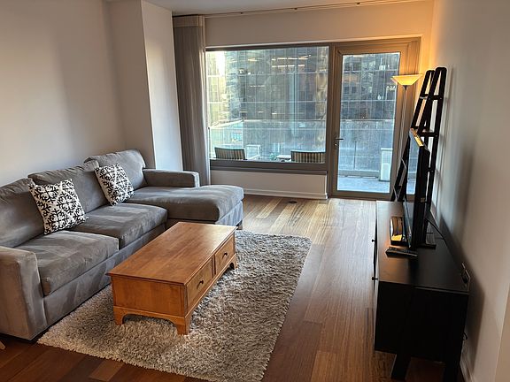 5th image of 1 Hawthorne St Unit 12A