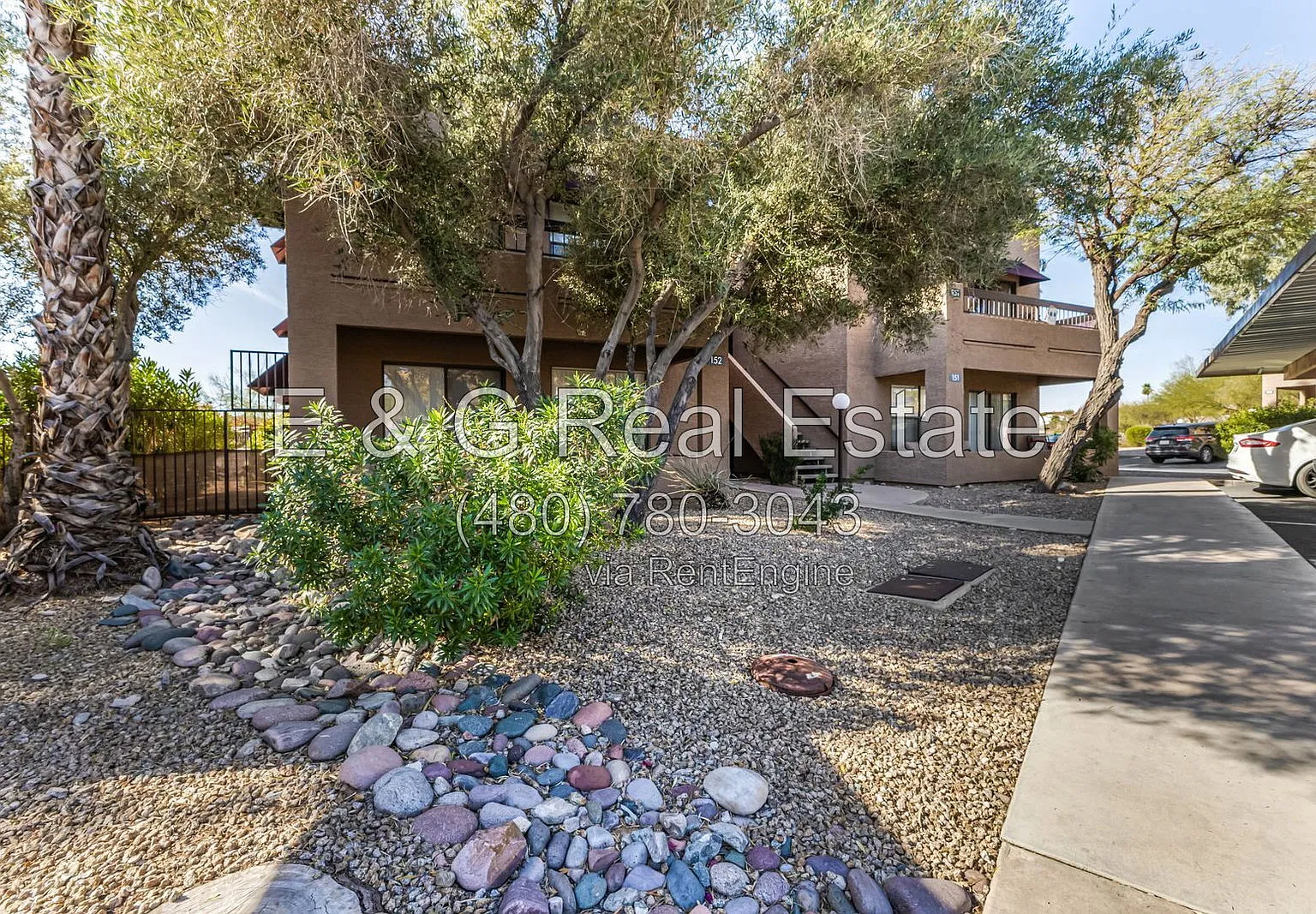 2 bed, 2.0 bath, 865 sqft, $1,495 — Photo 2