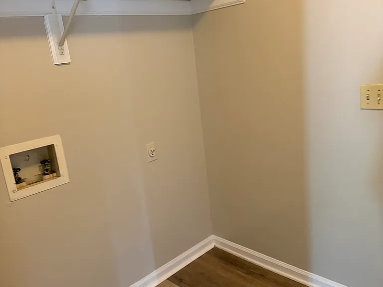 663 Windhaven Dr — Photo 27