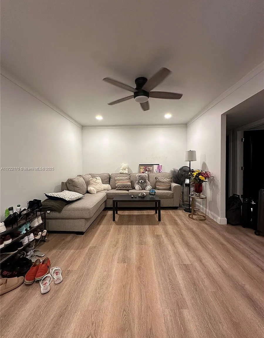 Condado Real Condo — Photo 2