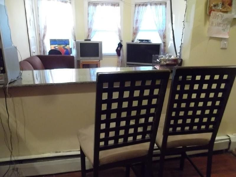 2nd image of 1526 Tremont St #3C