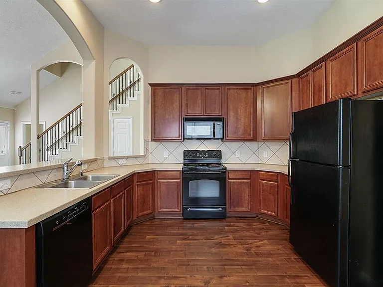 7211 Emerald Run Ln — Photo 11
