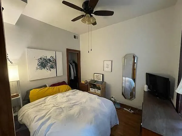 852 N Hoyne Ave #2R — Photo 7