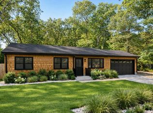192 Norfolk Dr, East Hampton, NY 11937