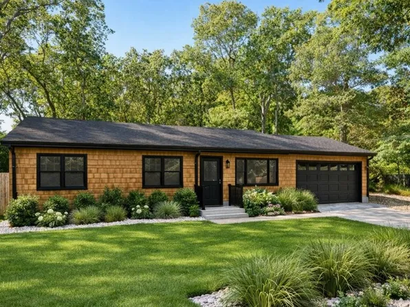 192 Norfolk Dr, East Hampton, NY 11937