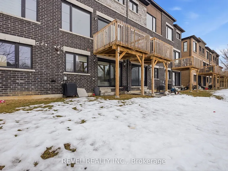 69 Pine Gate Pl — Photo 16