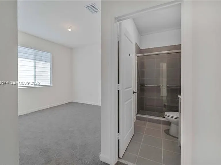 701 SE 13th Street Cir #Townhouse 701 — Photo 18