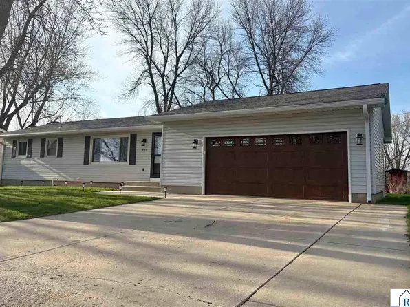 406 Linda Dr, Eagle Lake, MN 56024