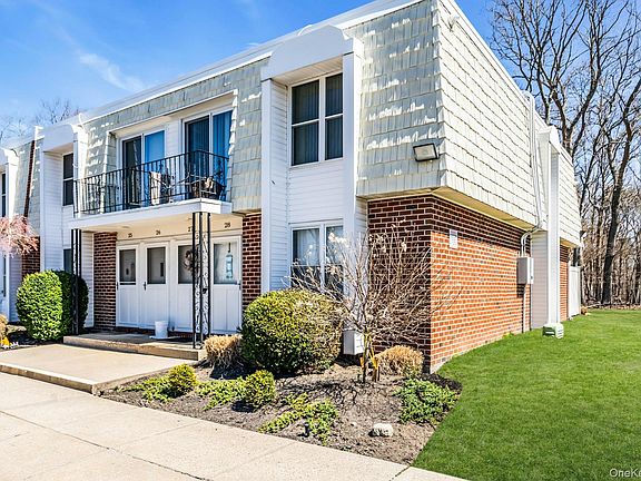 2nd image of 53 Rocky Point Yaphank Rd #28