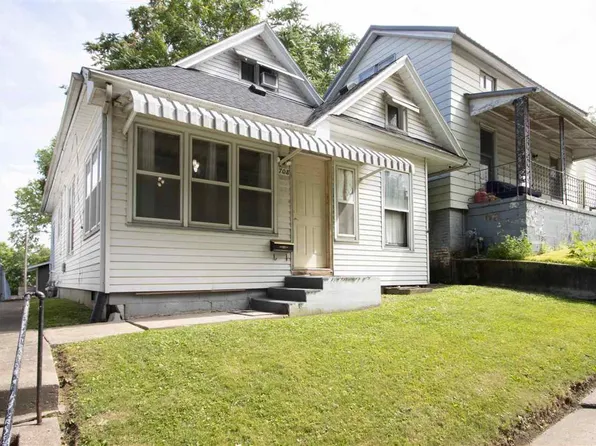 708 E 8th St, Muscatine, IA 52761