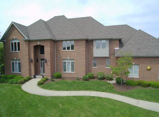 966 Lorie Ln, Lake Zurich, IL