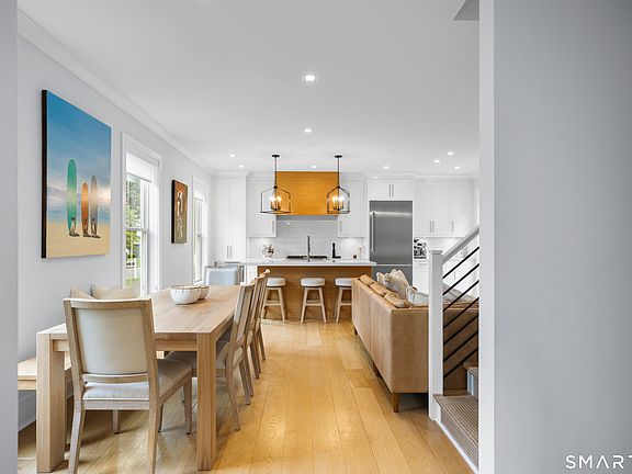 3rd image of 18 Vani Court