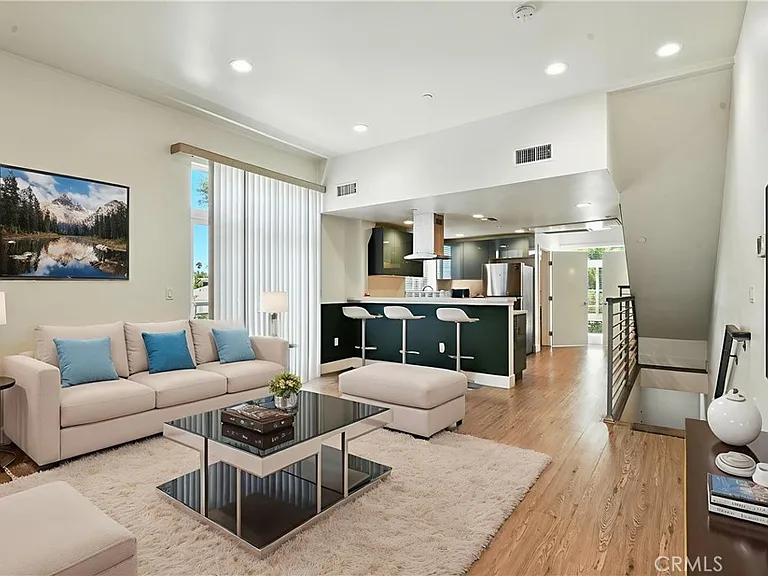 4461 Tujunga Ave #101 — Photo 2