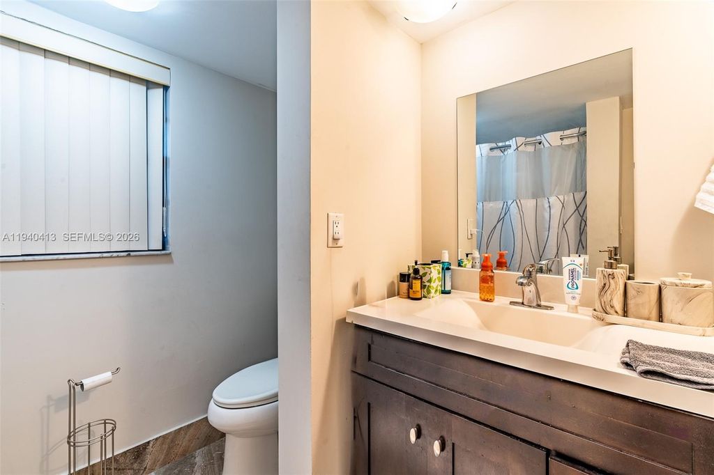 3400 Blue Lake Dr APT 505, photo 8