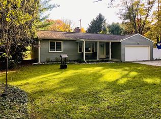 10535 Monticello Rd, Pinckney, MI 48169