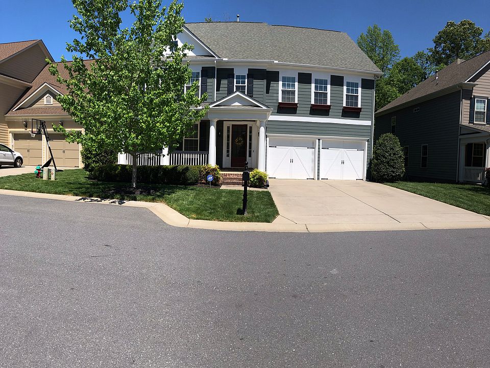 1st image of 3056 Drummond Ave