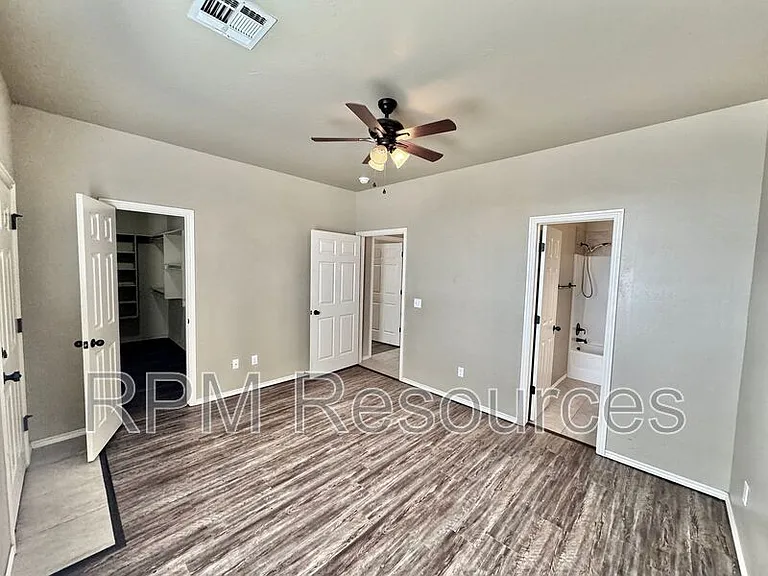 151 Bison Court Way — Photo 17