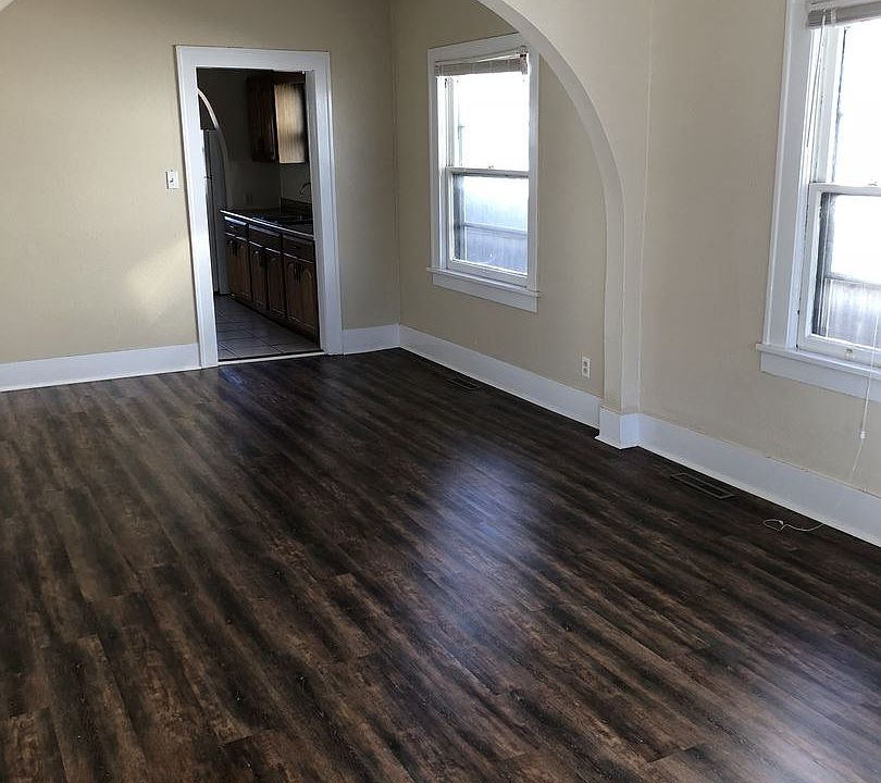 2nd image of 1641 S Ellis Ave