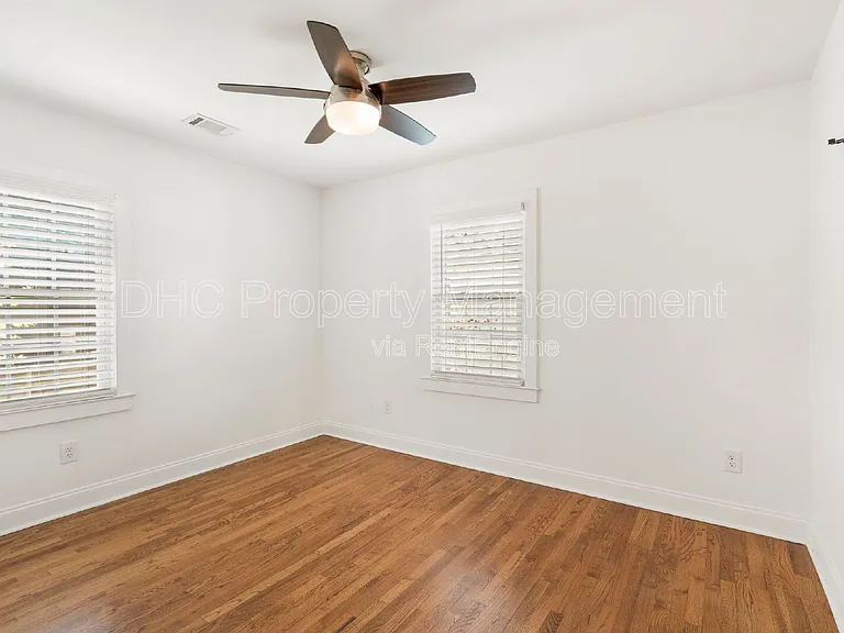 402 S Columbia Dr #B — Photo 7