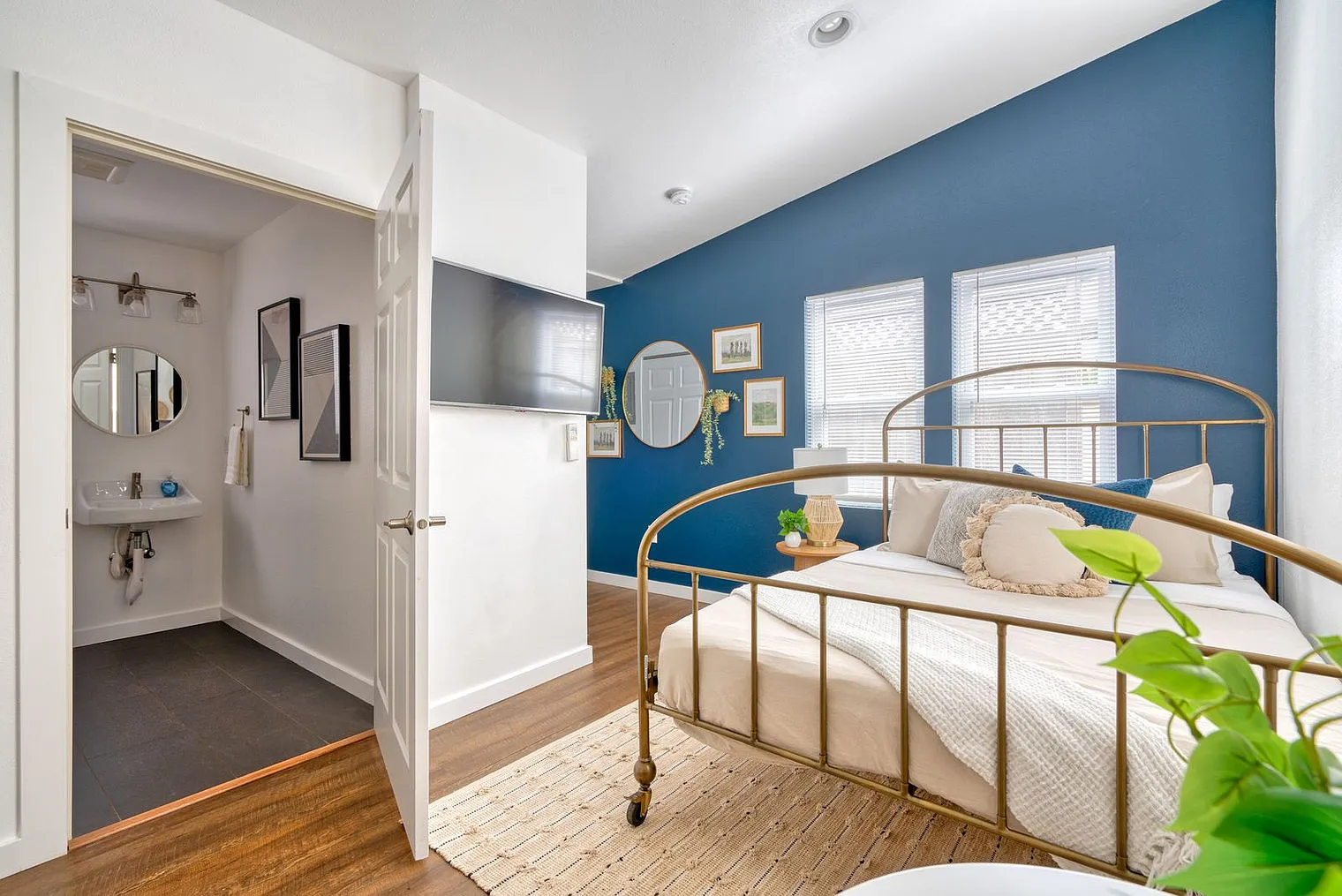 Studio, 1.0 bath, 290 sqft, $2,565 — Photo 4