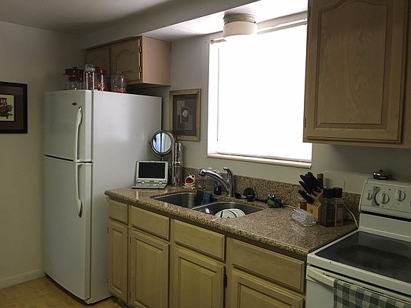 4th image of 1531 S Green St