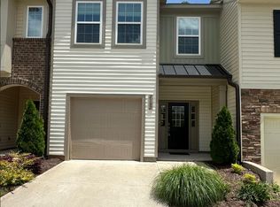 2102 Solana Woods Dr, Durham, NC 27703