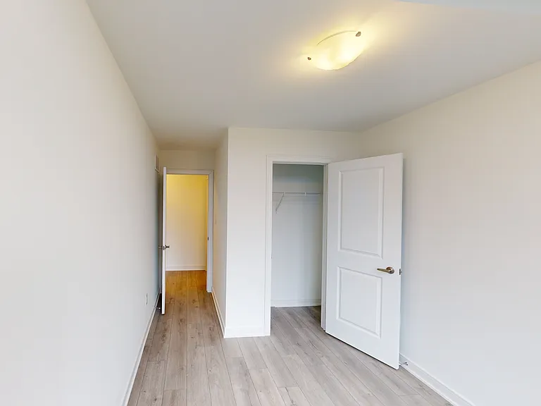 126 Blue Forest Cres — Photo 25