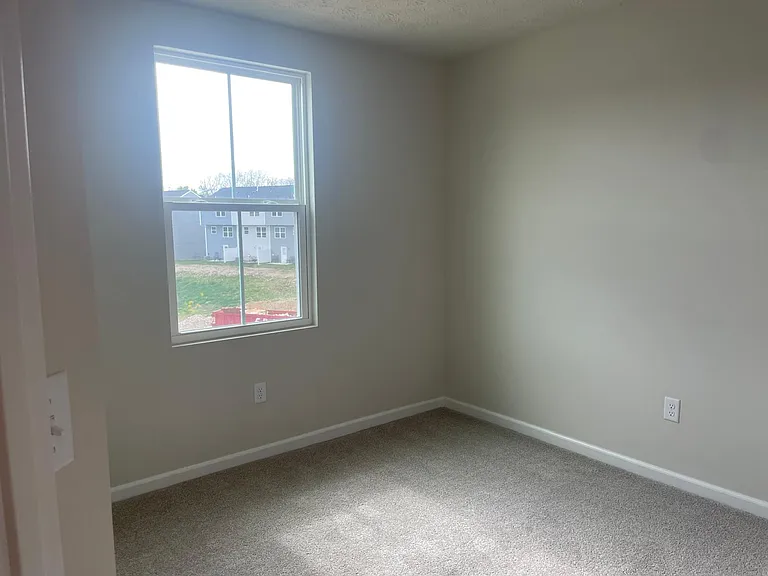 4031 Hemlock Ct — Photo 15