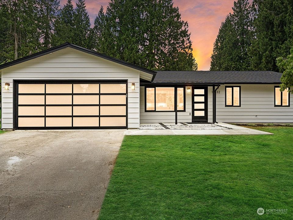 1st image of 10832 NE 134th Street