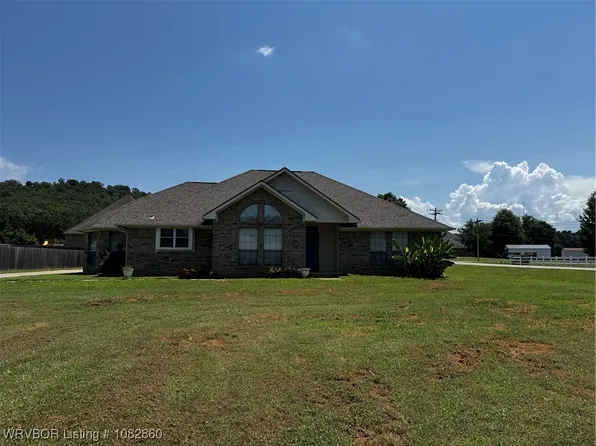 1602 Tiger Lily Ct, Greenwood, AR 72936