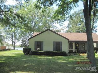 11412 Skyline Dr, Fenton, MI 48430