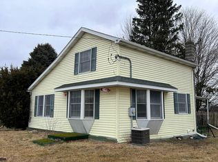 2097 S Meridian Rd, Ovid, MI 48866