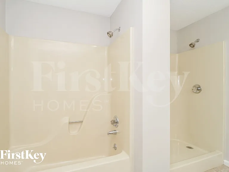2105 Mirus Ct — Photo 12